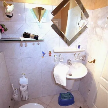 Landjaegerhaus Am Suedstrand - 1 + 3 דירה